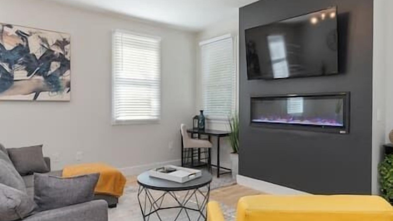 Photo of Livingroom in Wilmington Historic District