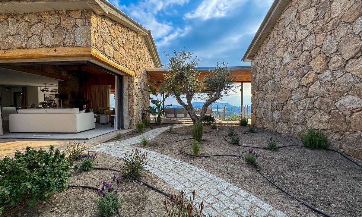 Photo of Outdoor in Cirendinu