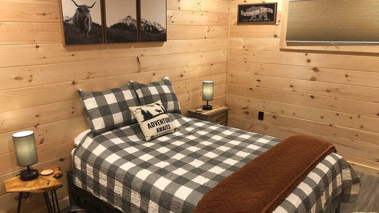 Photo of Bedroom in Campton