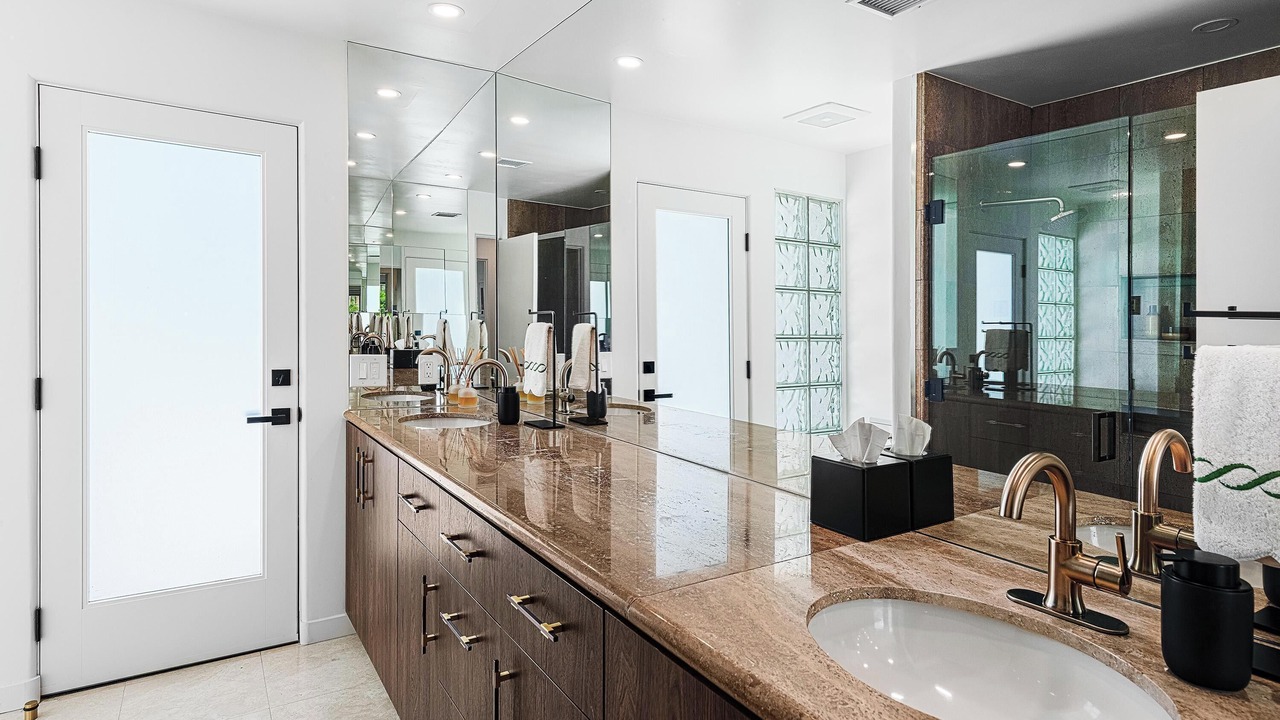 Photo of Bathroom in Indian Canyon