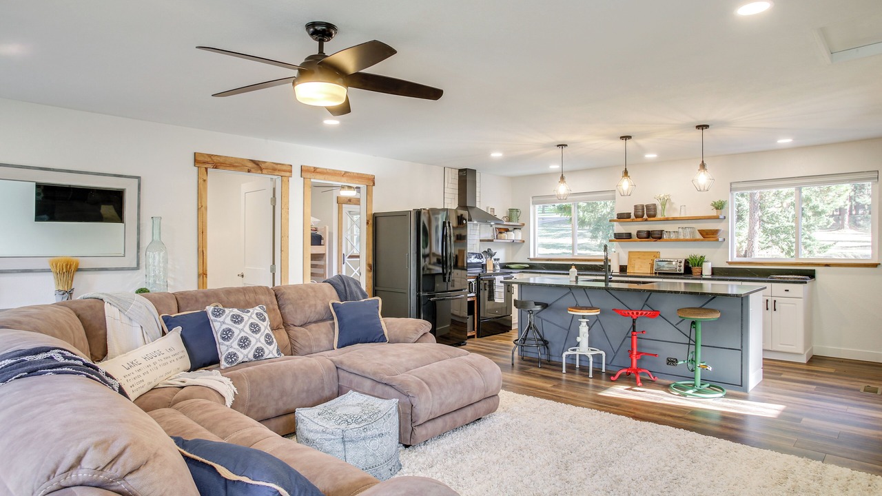 Photo of Livingroom in Hayden Lake