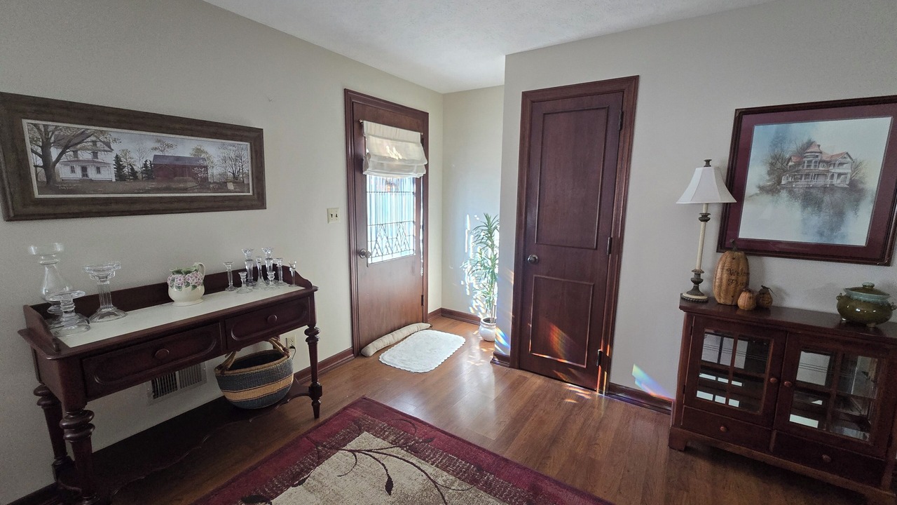 Photo of Livingroom in New Haven