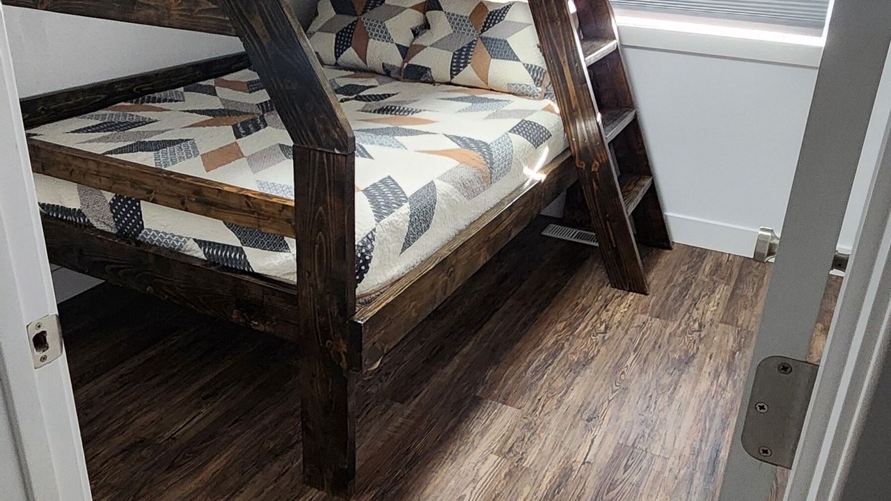 Photo of Bedroom in Colorado City
