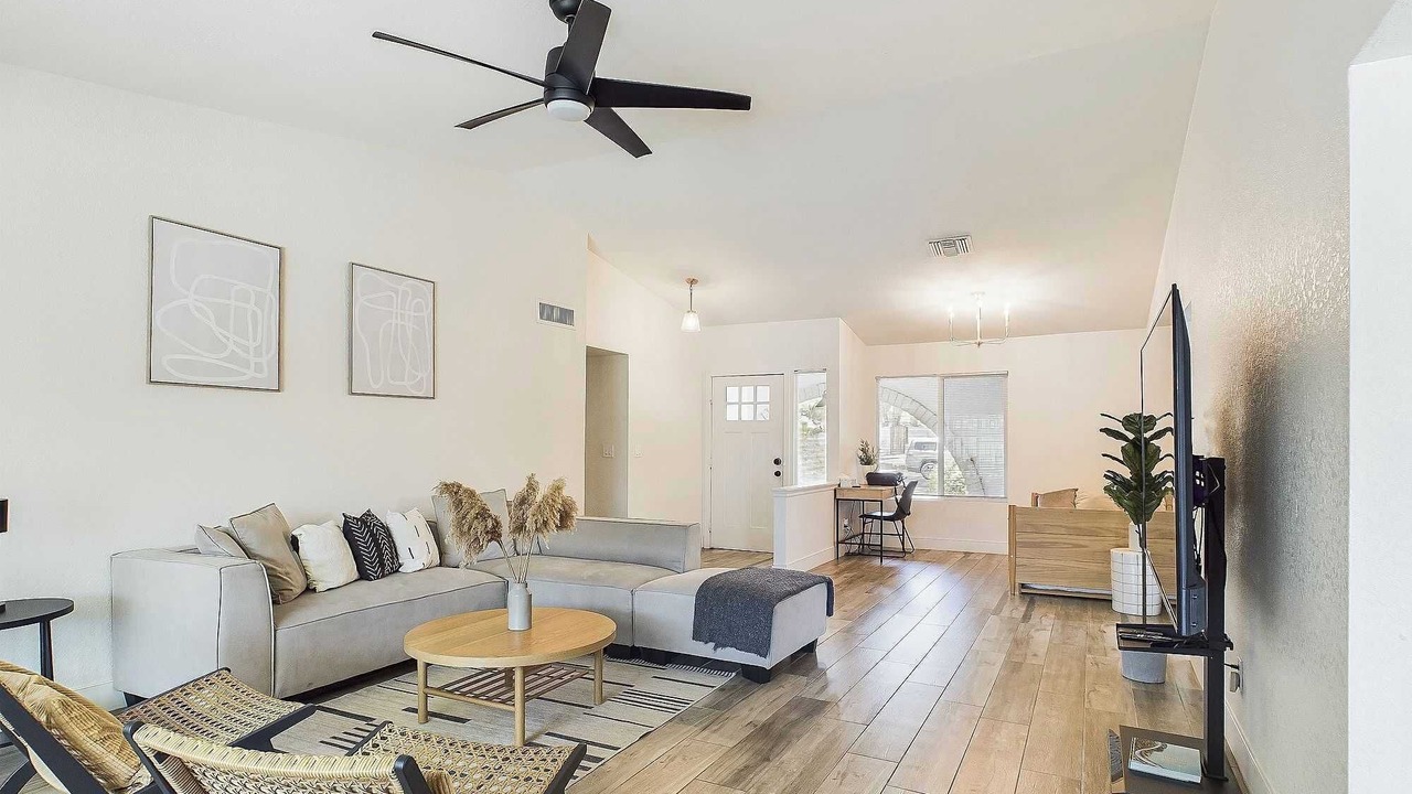 Photo of Livingroom in La Paz At Desert Springs