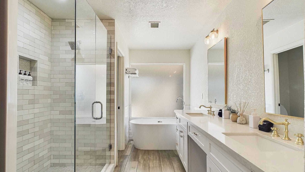 Photo of Bathroom in La Paz At Desert Springs