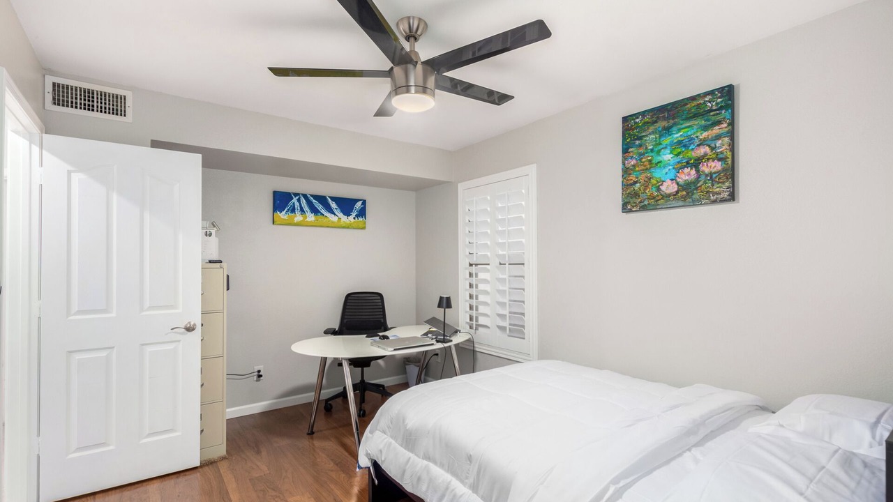 Photo of Bedroom in Desert Ridge