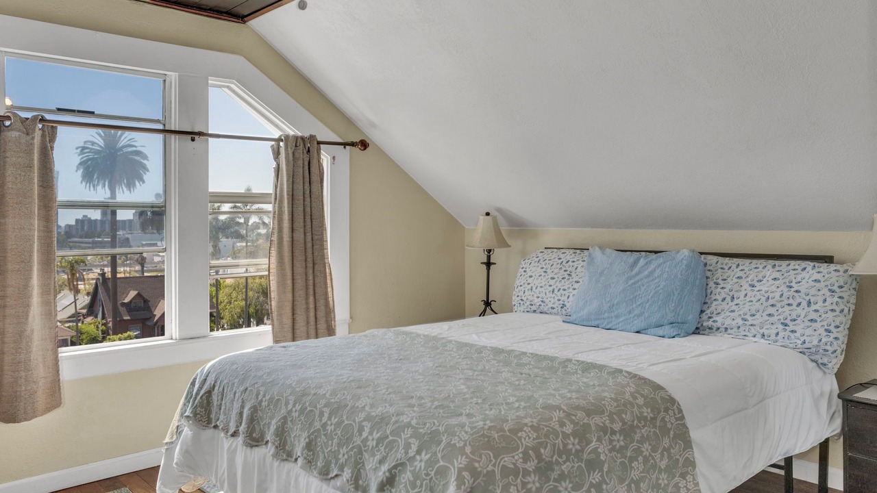 Photo of Bedroom in Golden Hill