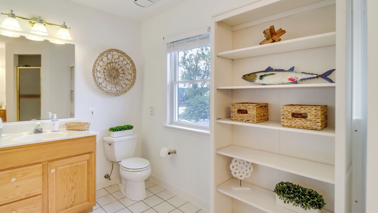 Photo of Bathroom in Deale