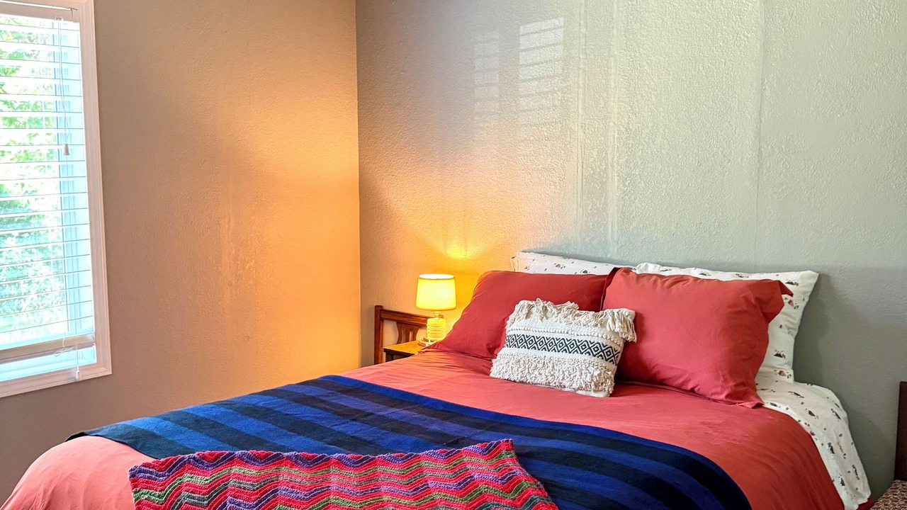 Photo of Bedroom in Anderson Valley