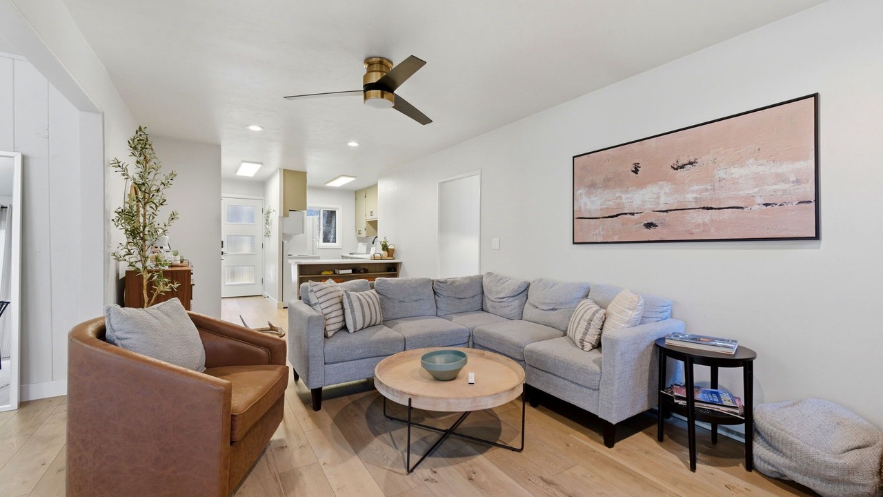 Photo of Livingroom in Groom Creek
