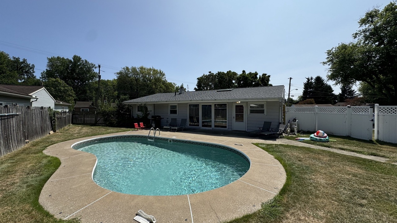 Photo of Outdoor in Huron