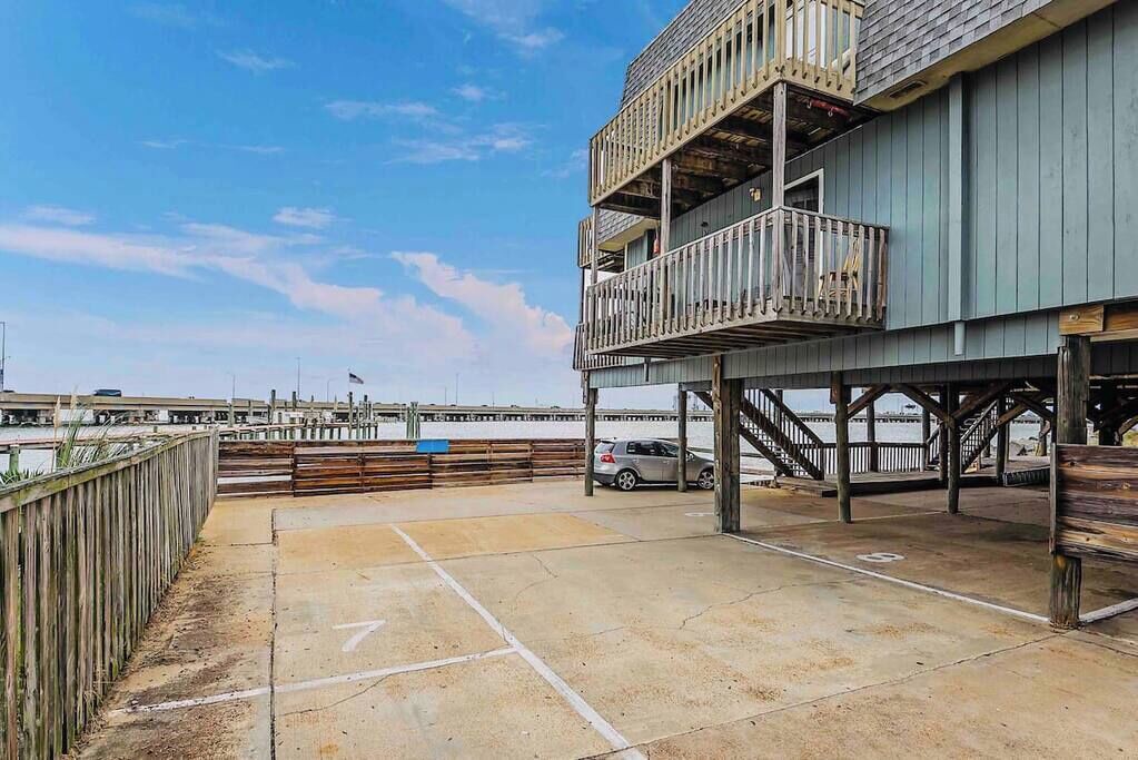 Photo of Outdoor in Willoughby Spit