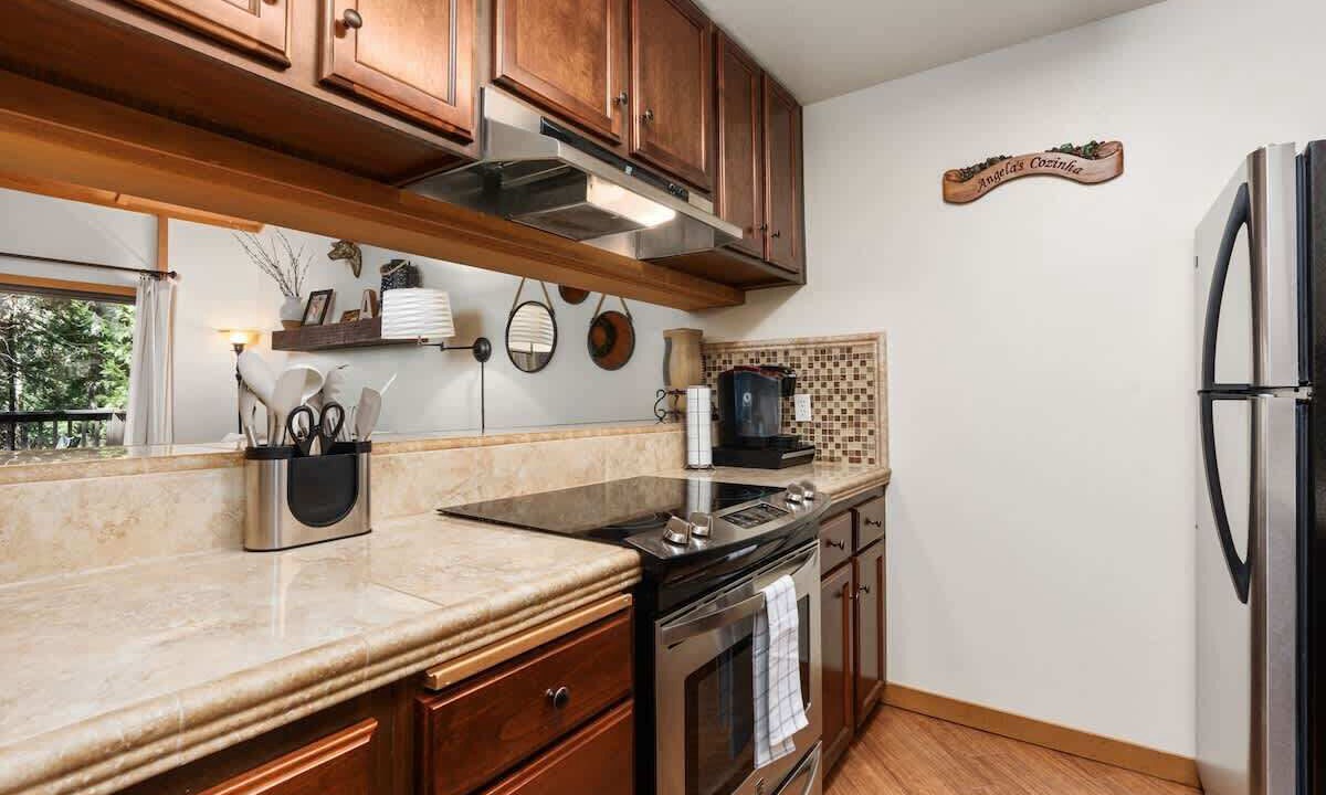 Photo of Kitchen in Shaver Lake