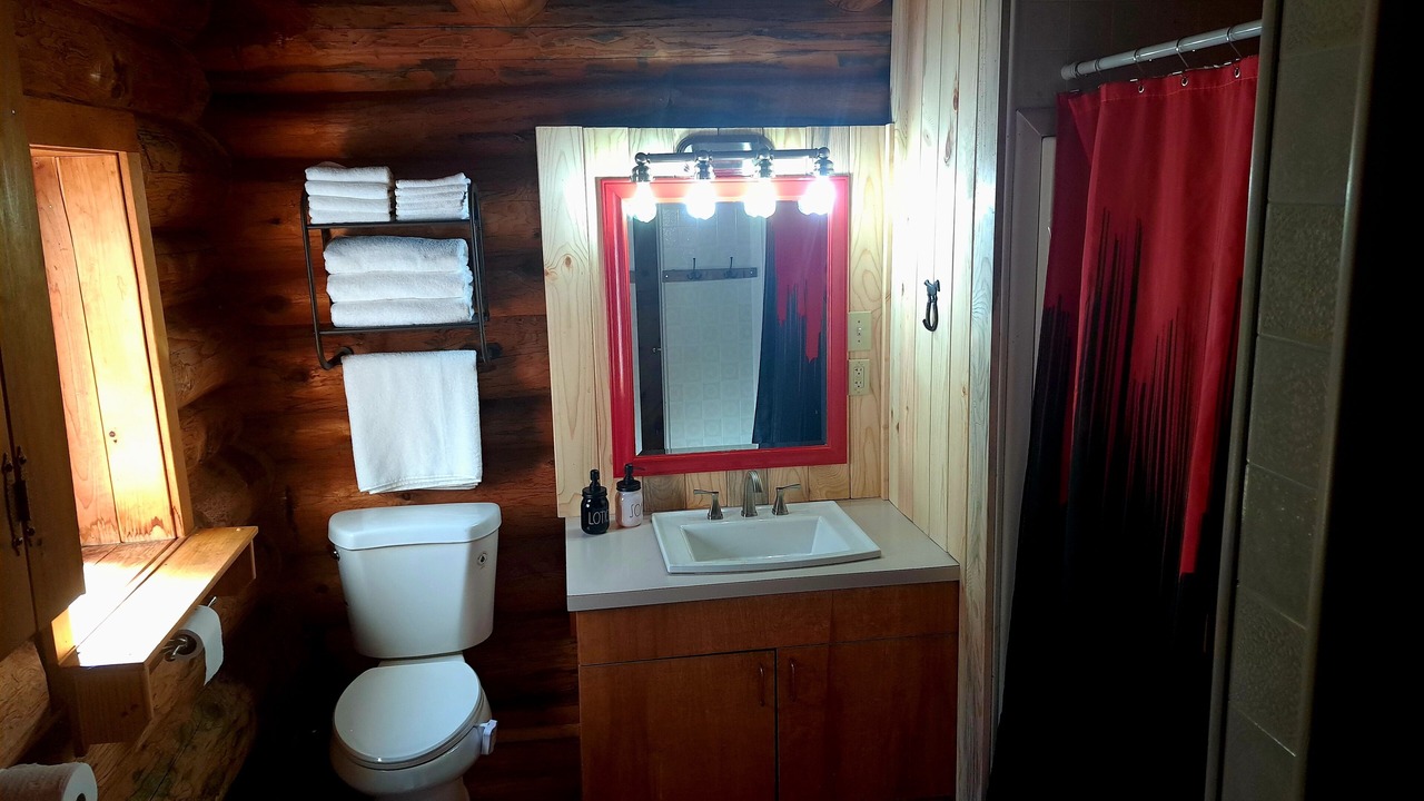 Photo of Bathroom in Kamiah