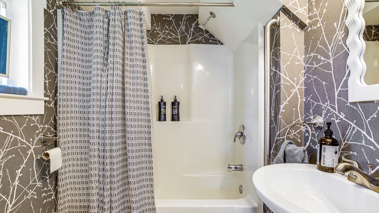 Photo of Bathroom in Tilghman