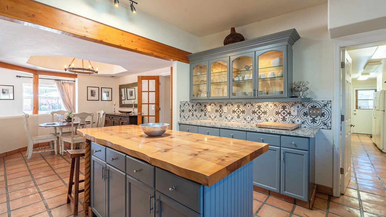 Photo of Kitchen in Blenman-Elm