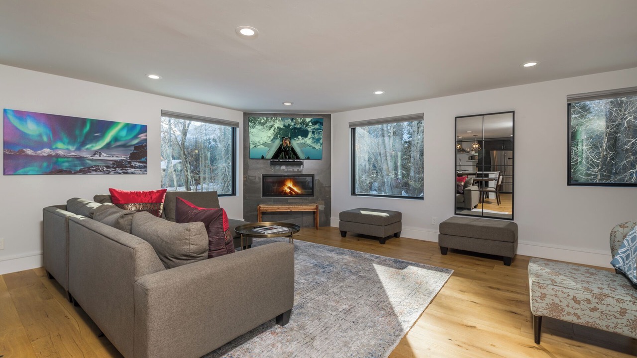 Photo of Livingroom in Hailey