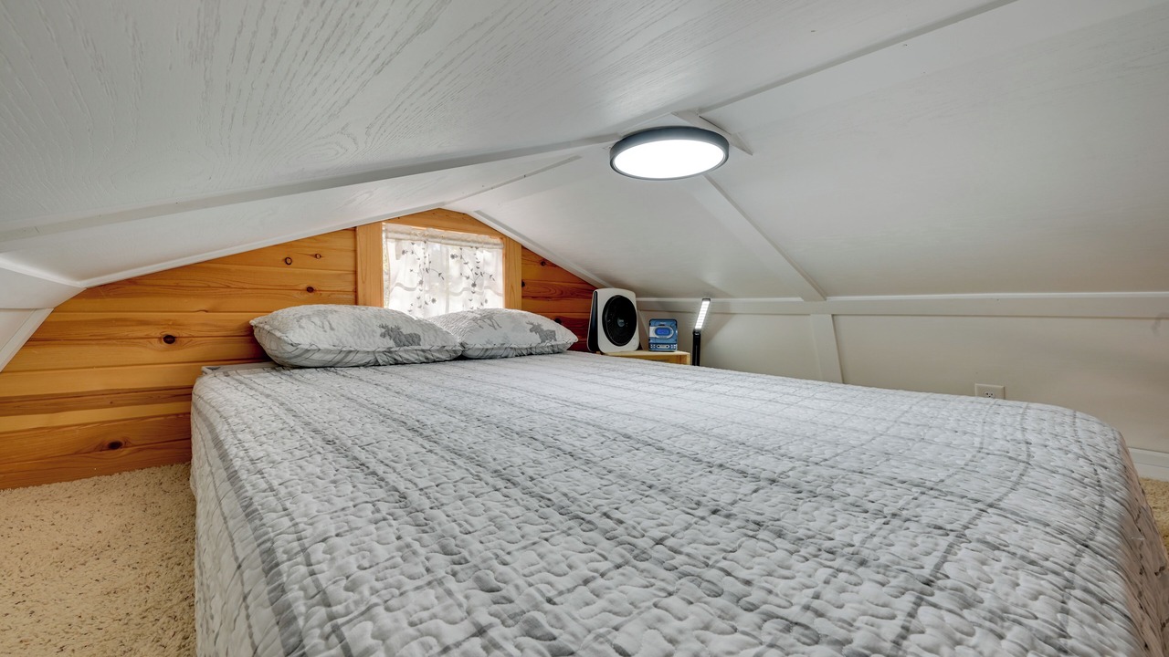 Photo of Bedroom in Austinville