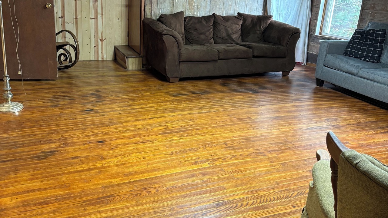 Photo of Livingroom in Wallingford