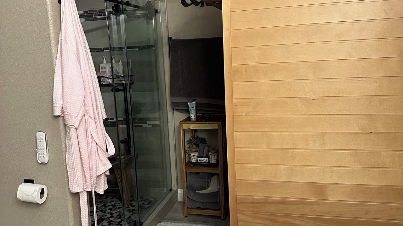 Photo of Bathroom in South Mountain