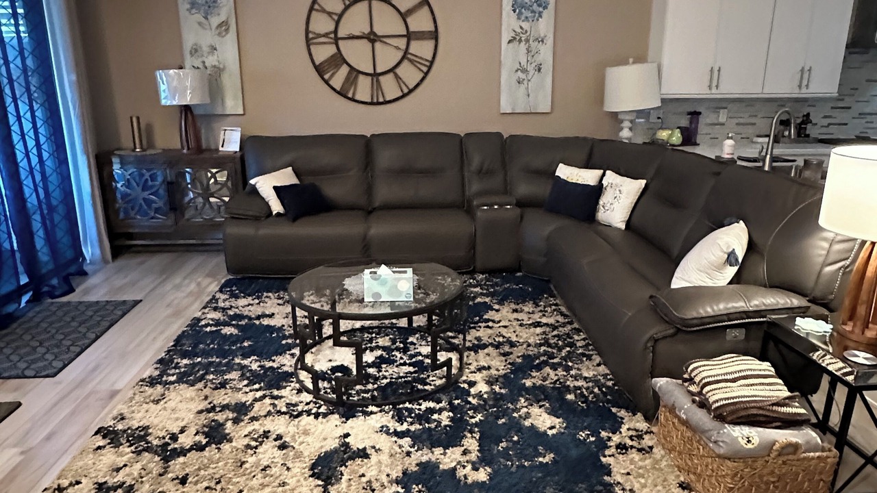 Photo of Livingroom in South Mountain