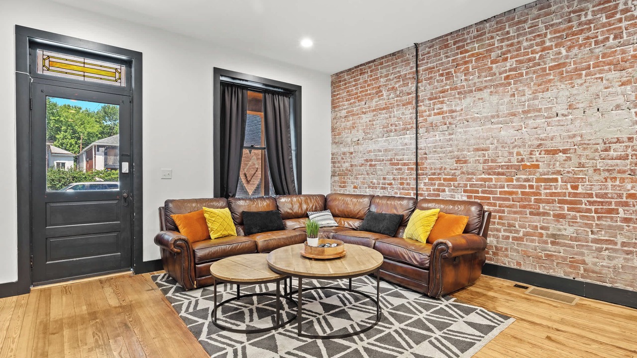 Photo of Bedroom in Shelby Park