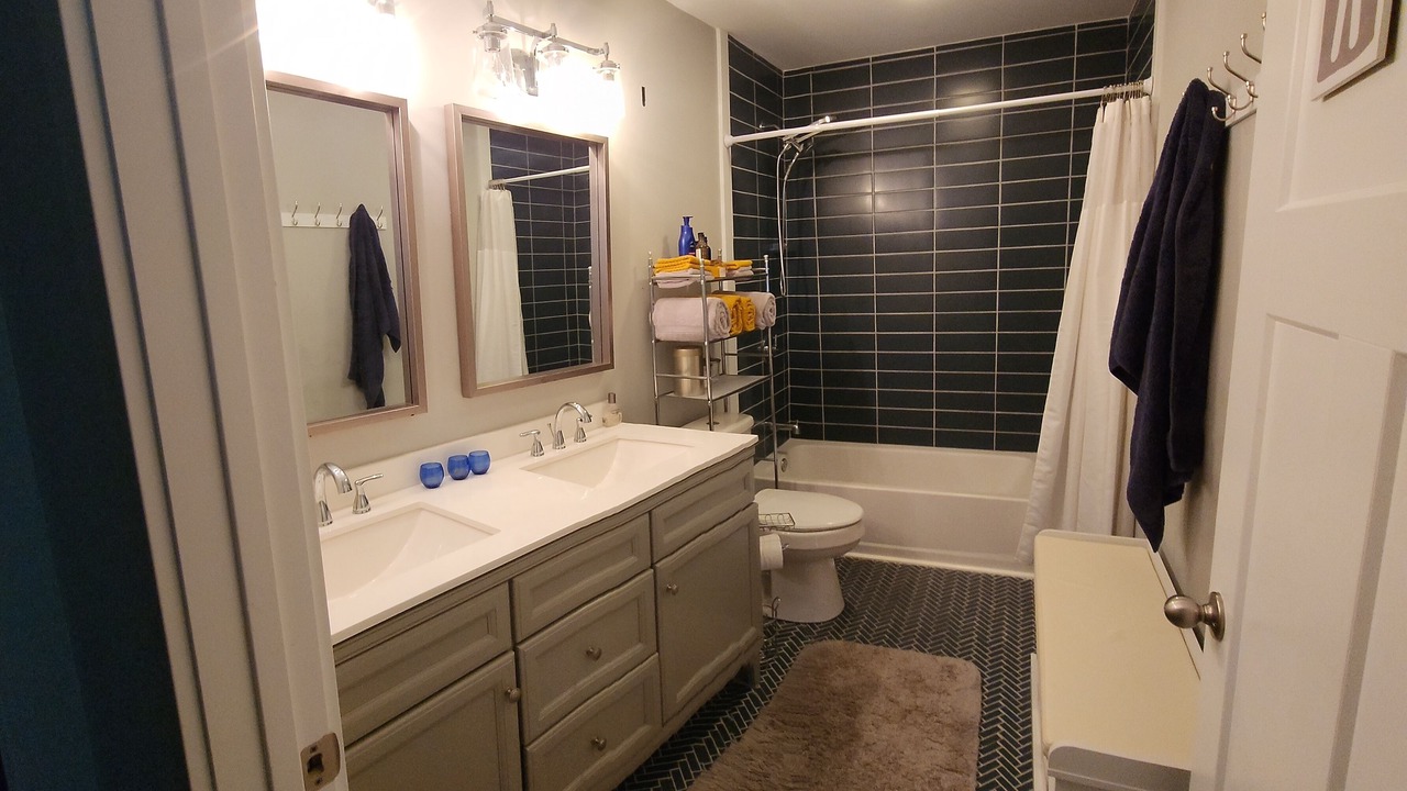 Photo of Bathroom in Near Eastside