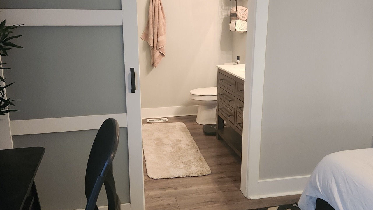 Photo of Bedroom in Near Eastside