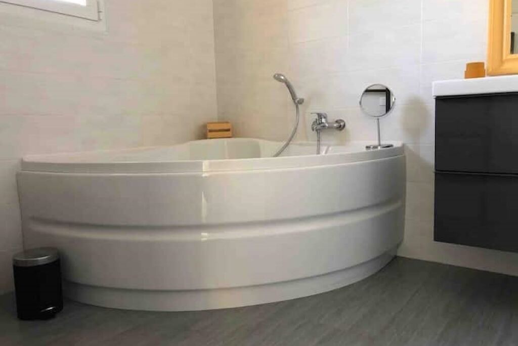 Photo of Bathroom in San-Gavino-di-Carbini
