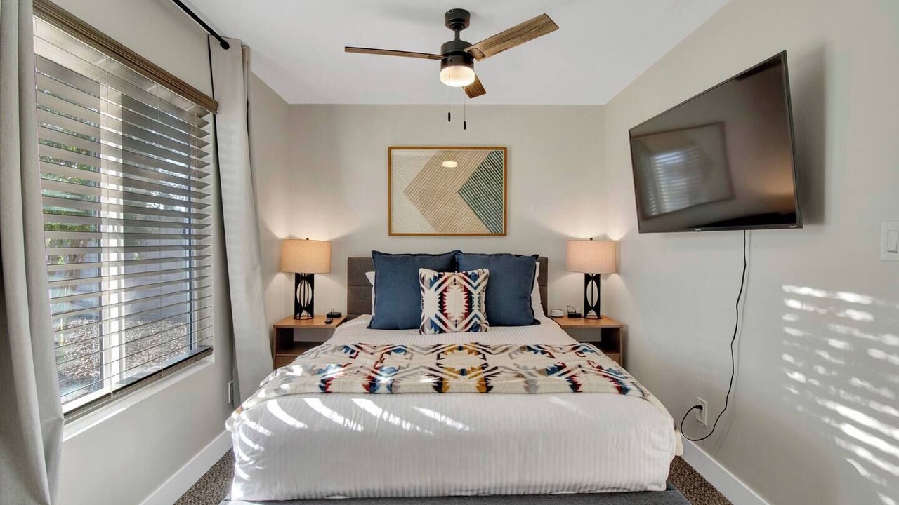 Photo of Bedroom in Paradise Valley Village