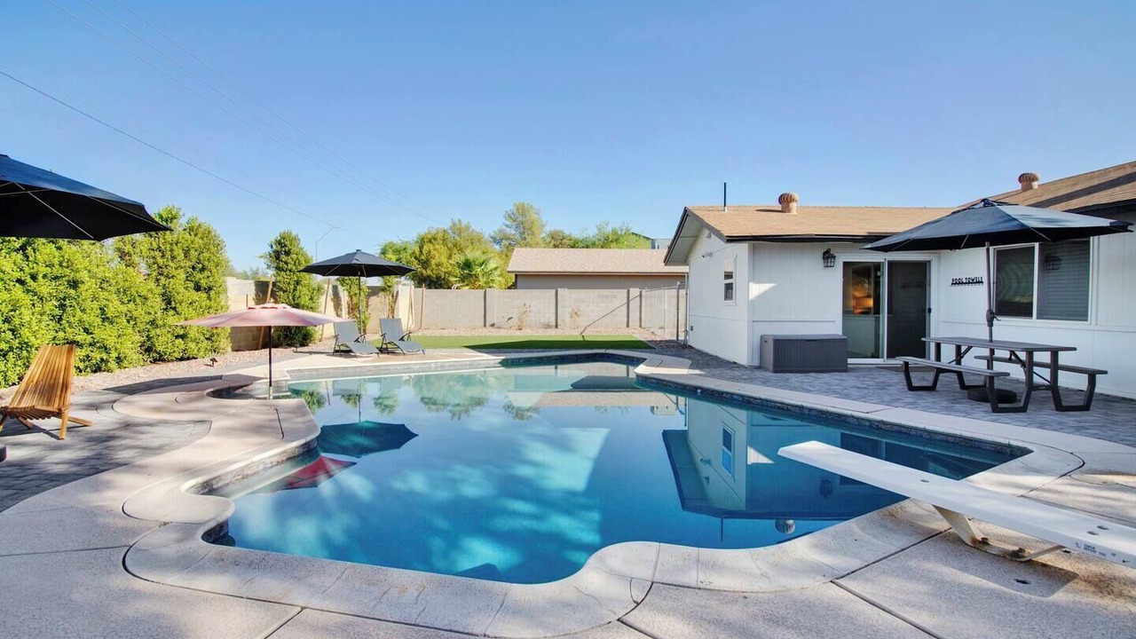 Photo of Outdoor in Paradise Valley Village