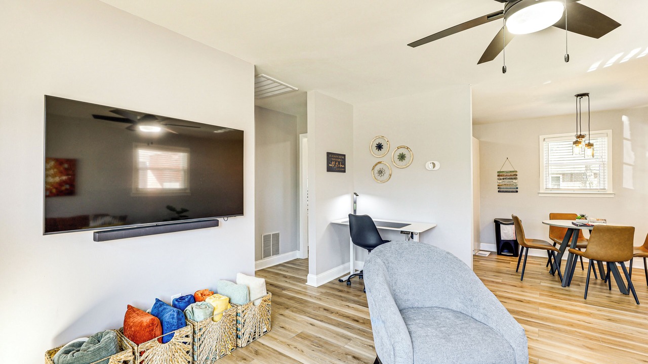 Photo of Livingroom in North Charleston