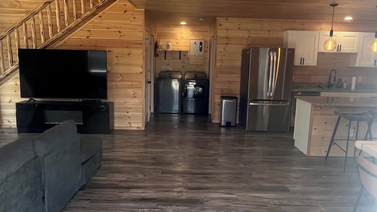 Photo of Livingroom in Kelleys Island