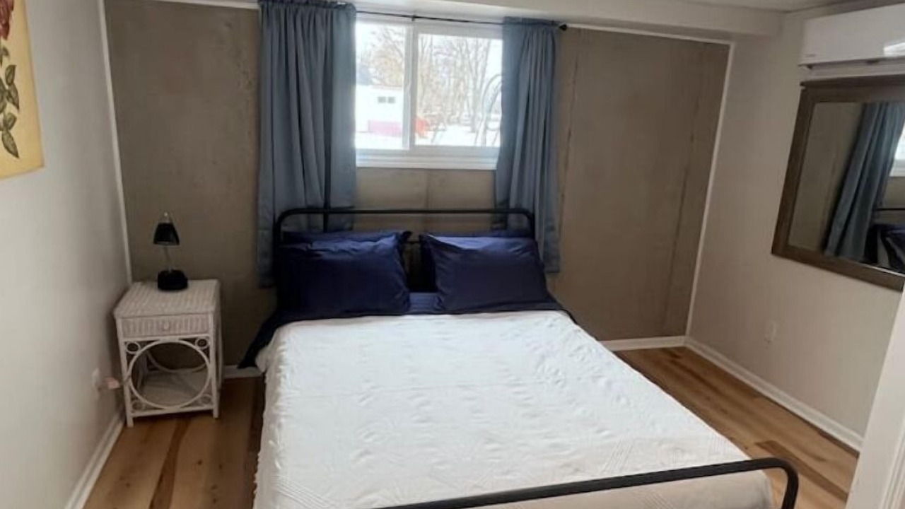 Photo of Bedroom in Cayuga