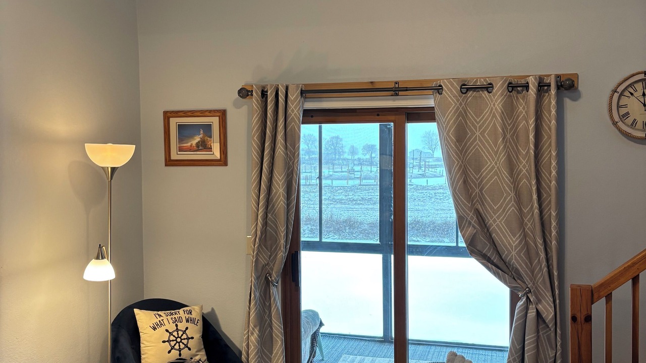 Photo of Bedroom in Oak Harbor