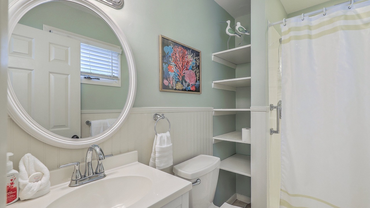 Photo of Bathroom in Tarpon Pond