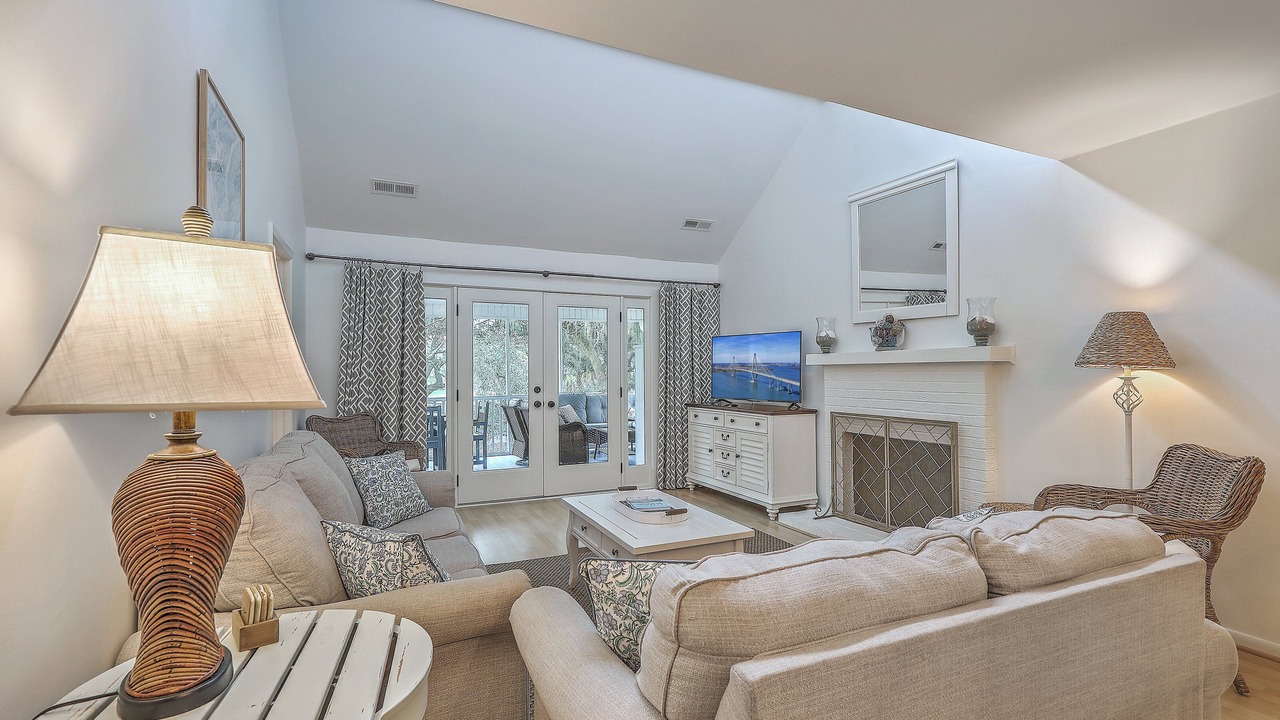 Photo of Livingroom in Tarpon Pond