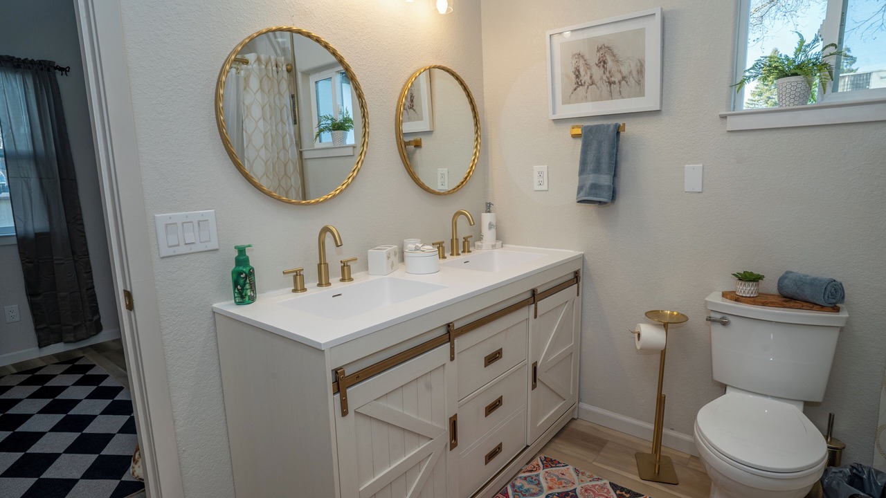 Photo of Bathroom in Clovis