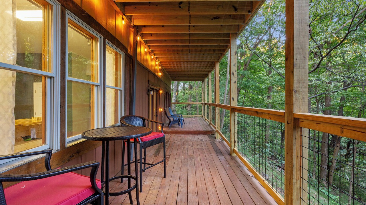 Photo of Patio Balcony in Shepherdsville