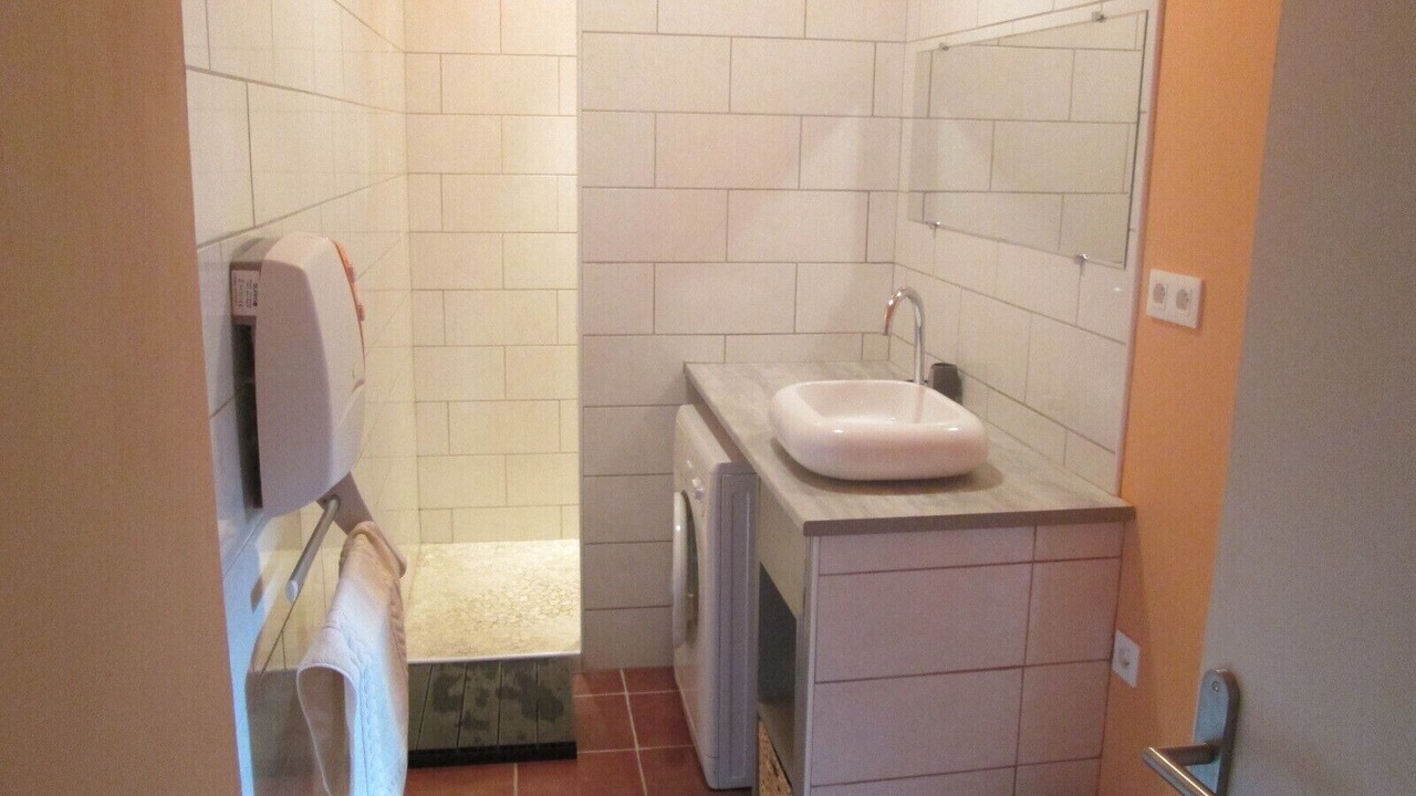 Photo of Bathroom in Sainte-Lucie-de-Tallano
