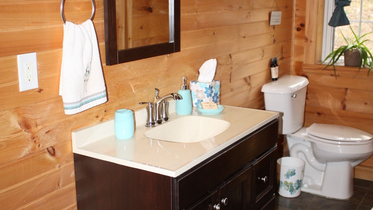 Photo of Bathroom in Pine Ridge