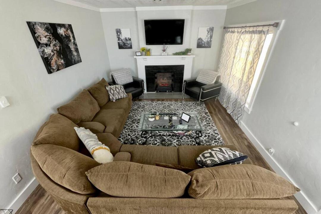 Photo of Livingroom in Price