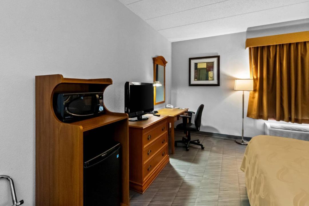 Photo of Bedroom in Mount Saint Joseph