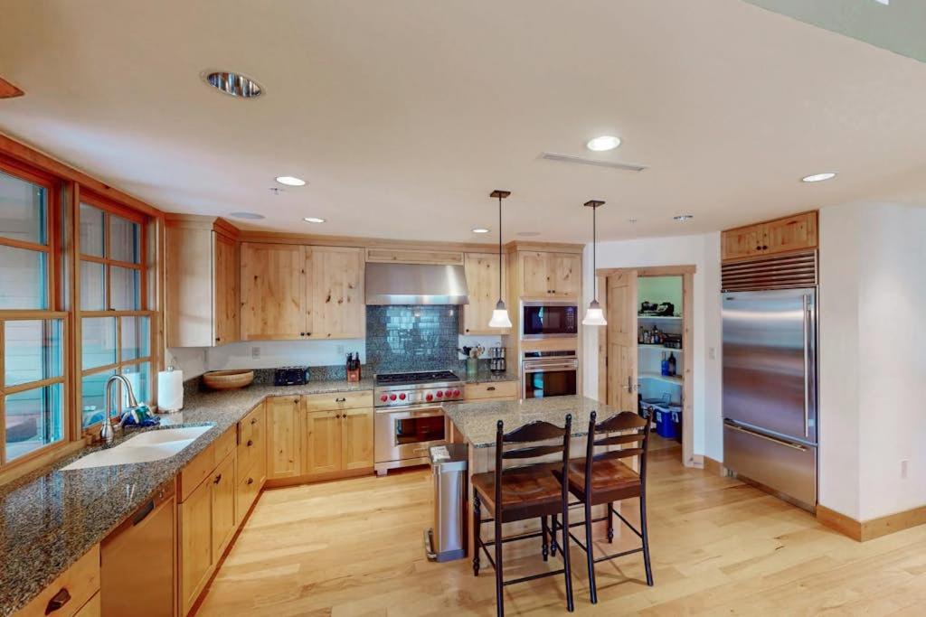Photo of Kitchen in Elkhorn Village