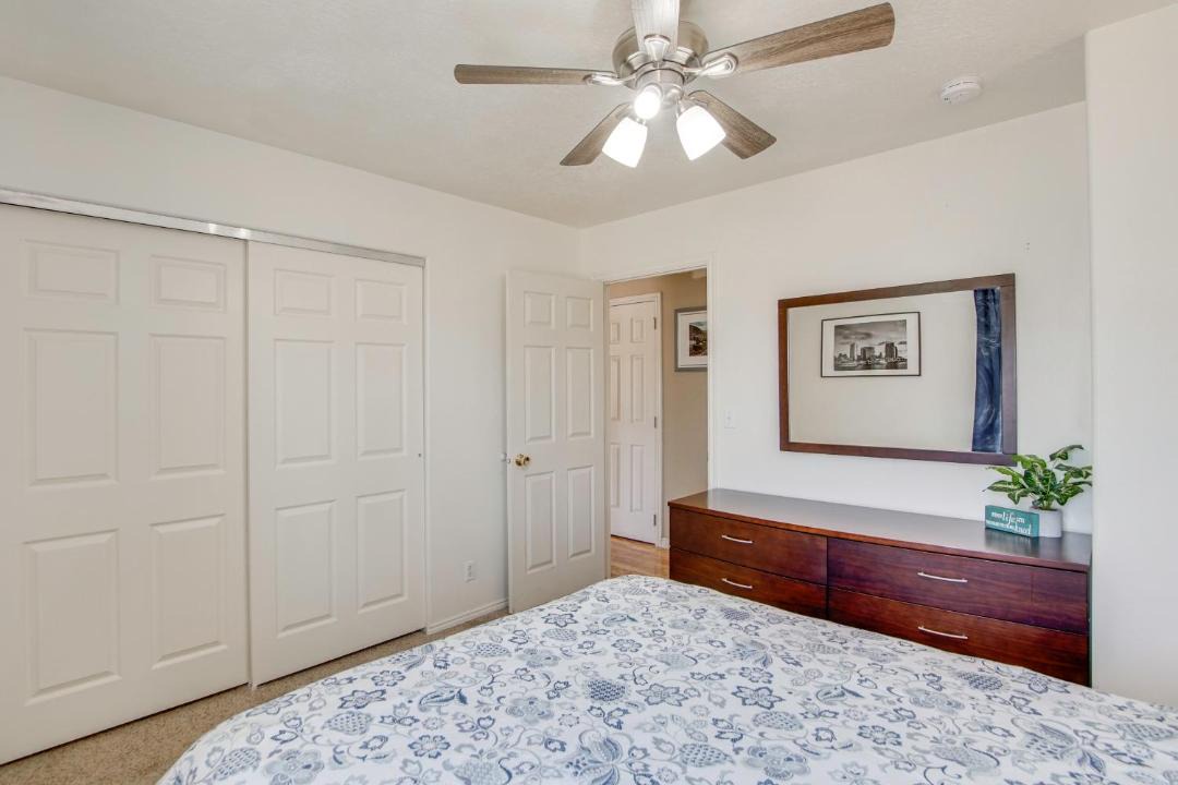 Photo of Bedroom in Enoch