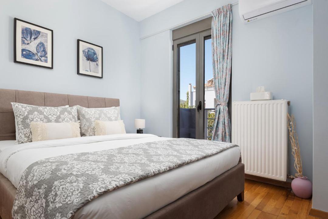 Photo of Bedroom in Vari