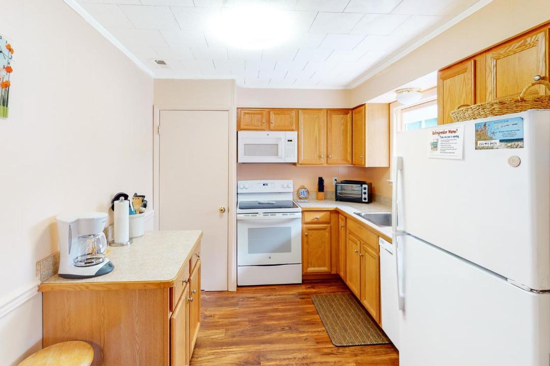 Photo of Kitchen in Brigands' Bay