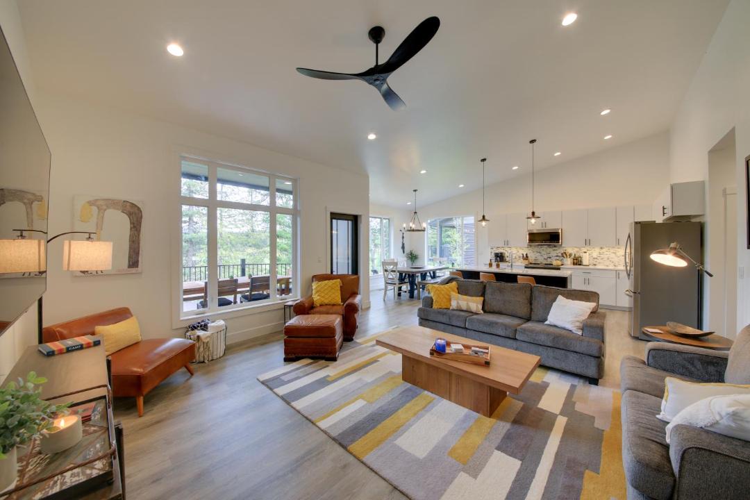 Photo of Livingroom in Priest River