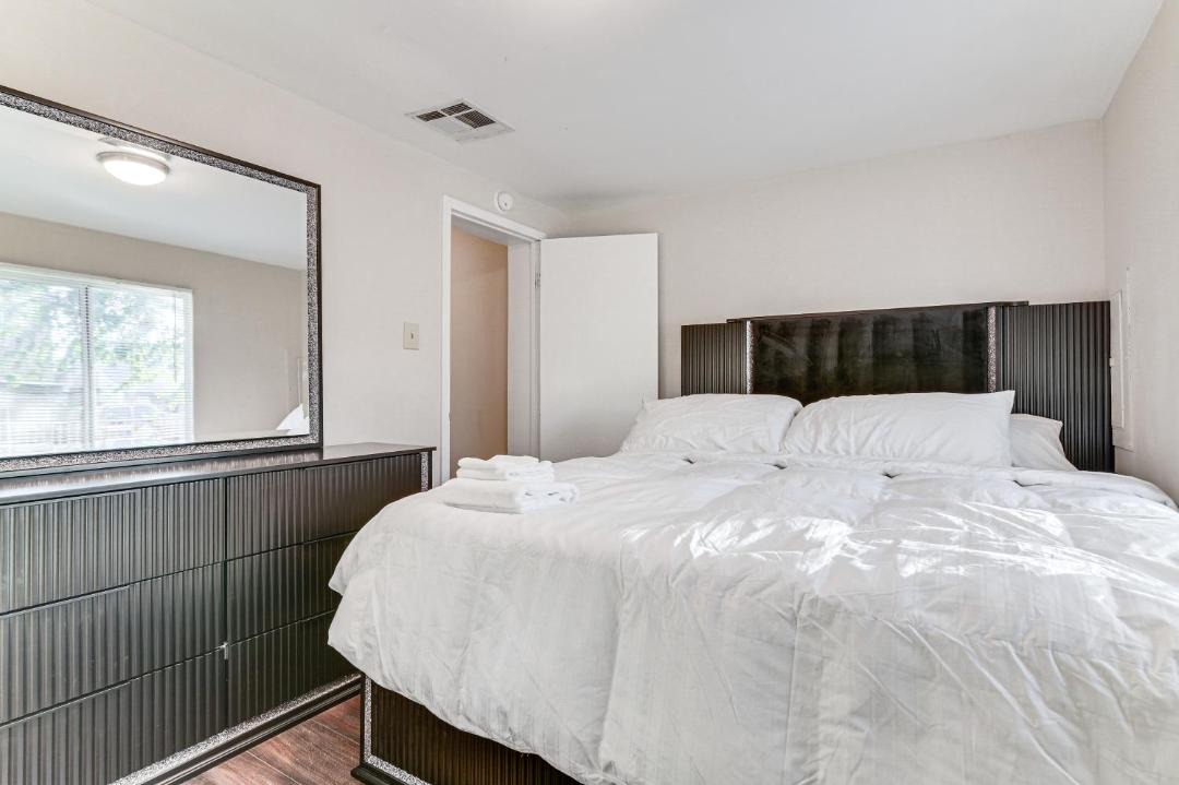 Photo of Bedroom in Governmental Mall