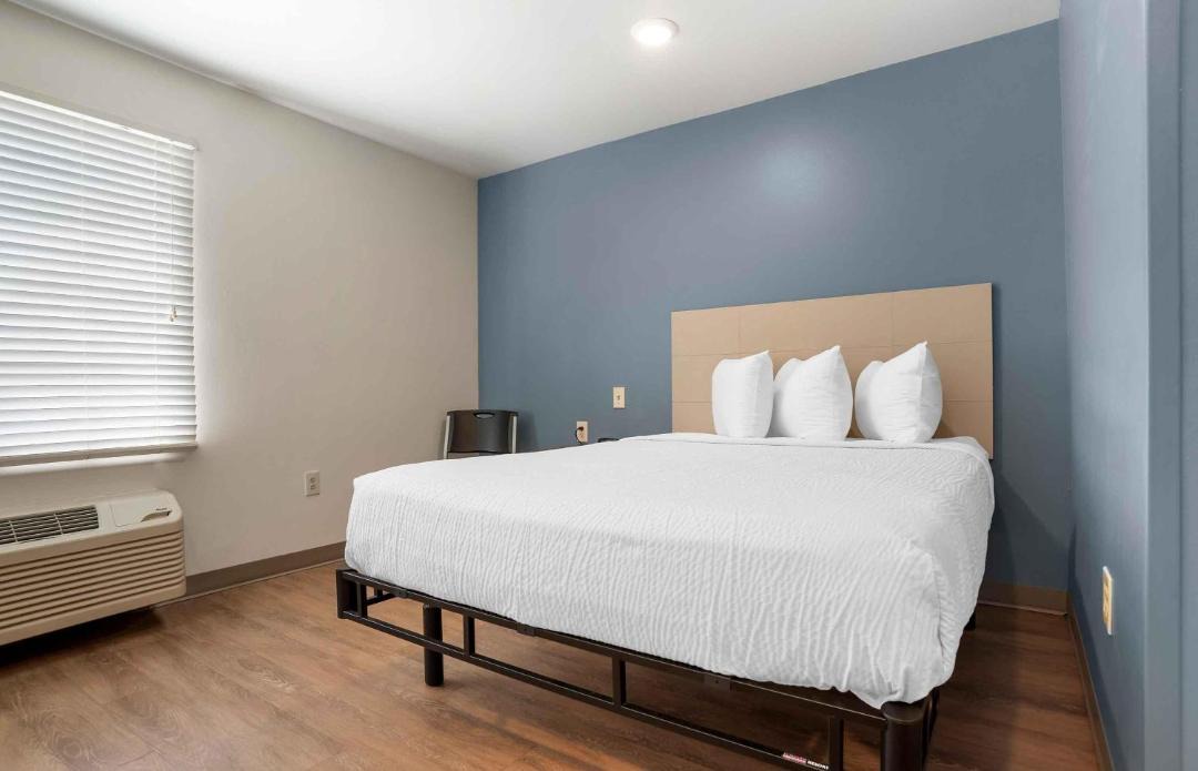 Photo of Bedroom in Oakland Hills at Geist